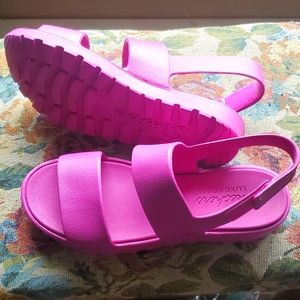Skechers Footsteps size 9
